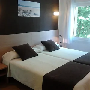 https://hostal-rocamar-santander.bilbaohotelsspain.com
